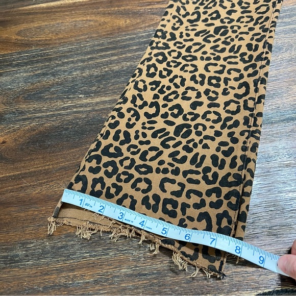 Bridget Crop High Rise Bootcut Jaguar Leopard Print Distressed Jean 26 - Picture 14 of 16